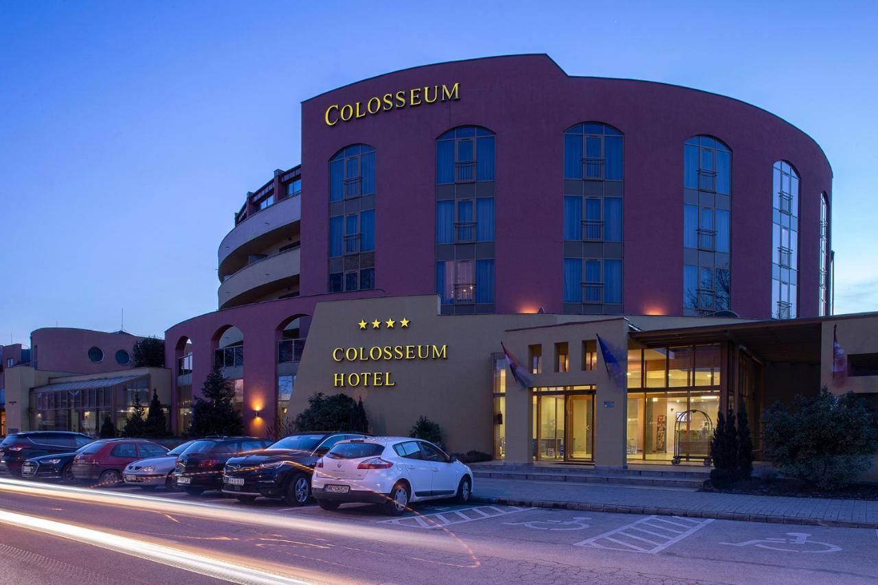 Colosseum Hotel Mórahalom Exterior foto